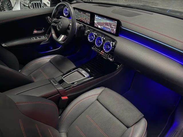 Mercedes-Benz CLA 250 4MATIC AMG Line Premium