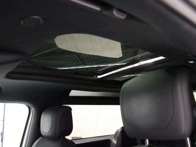 Land Rover Defender 90 Black Pack