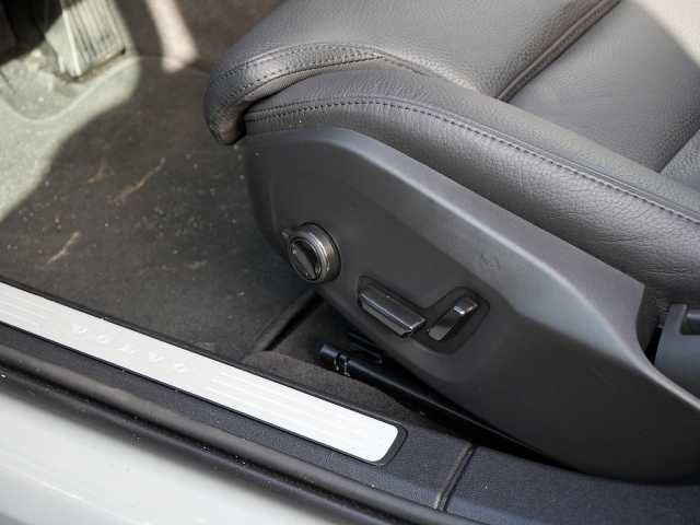 Volvo V60 AWD Plus T6