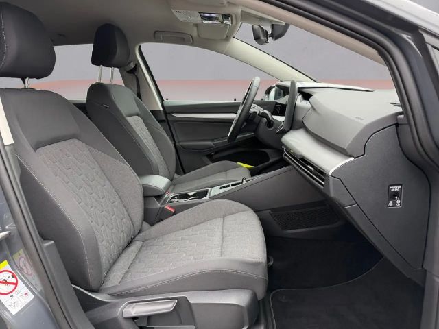 Volkswagen Golf DSG Life Variant