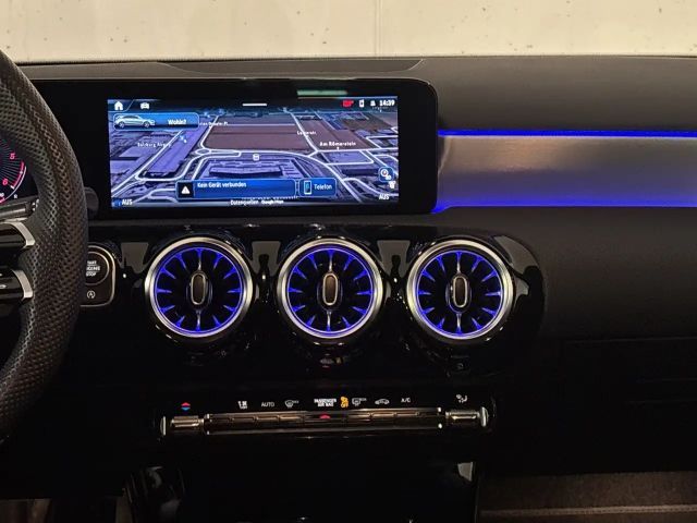 Mercedes-Benz A 180 A 180 d AMG Line Hatchback