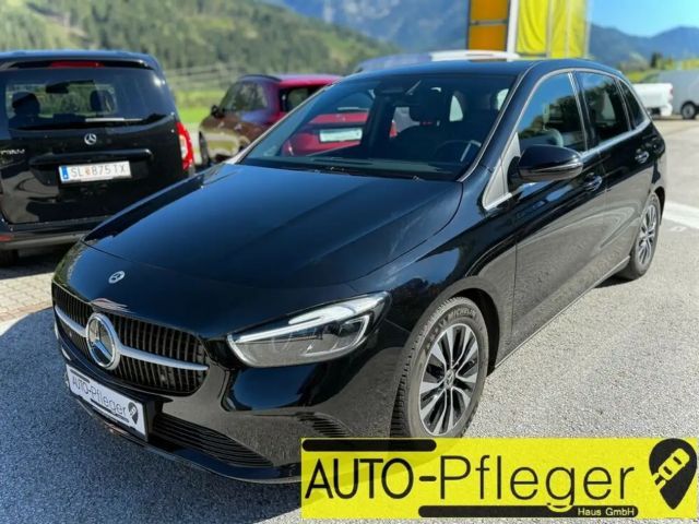 Mercedes-Benz B 180 B 180 d