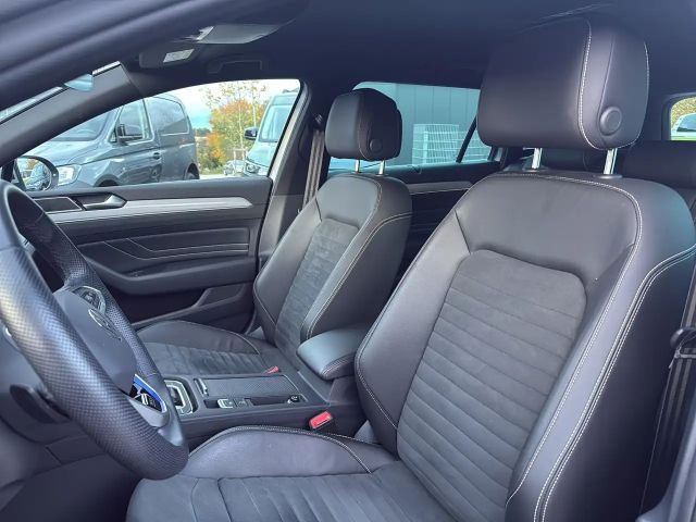 Volkswagen Passat GTE Variant