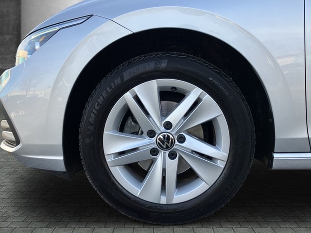 Volkswagen Golf 1.5 eTSI DSG Life Variant