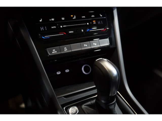 Volkswagen Touran 1.5 TSI Highline Style