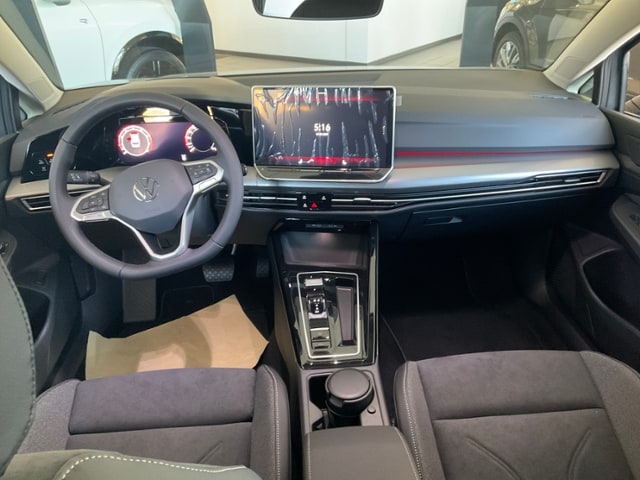 Volkswagen Golf 1.5 eTSI Golf VIII Variant