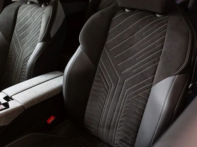 Peugeot E-5008 Elektro 210 73kWh