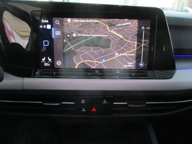 Volkswagen Golf Life Variant