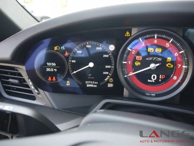 Porsche 992 Cabrio Carrera GTS