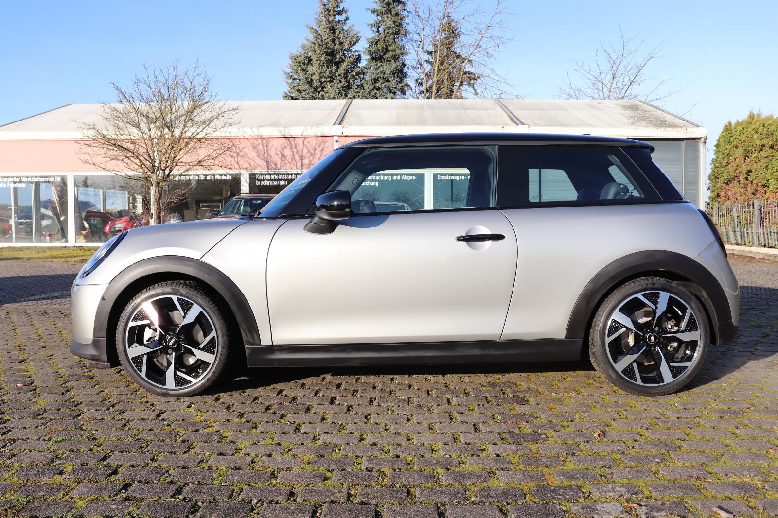 MINI Cooper Favoured John Cooper Works