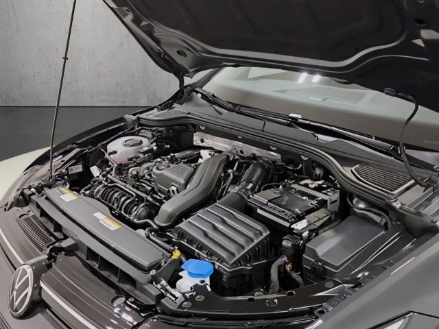 Volkswagen Golf 1.5 TSI DSG Life