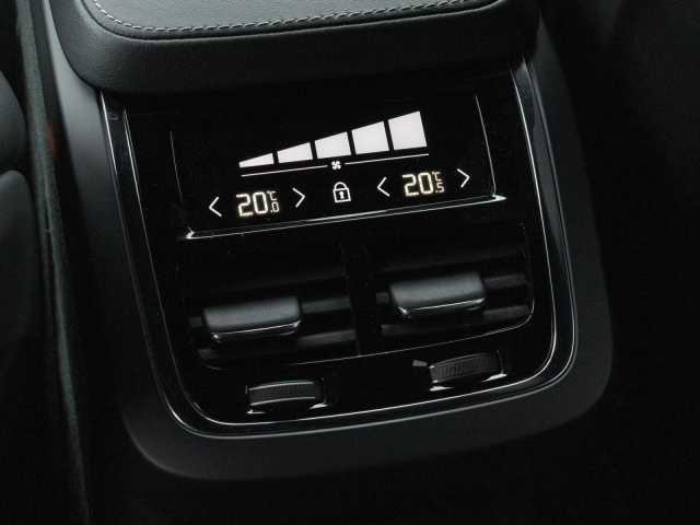 Volvo XC90 R-Design Recharge