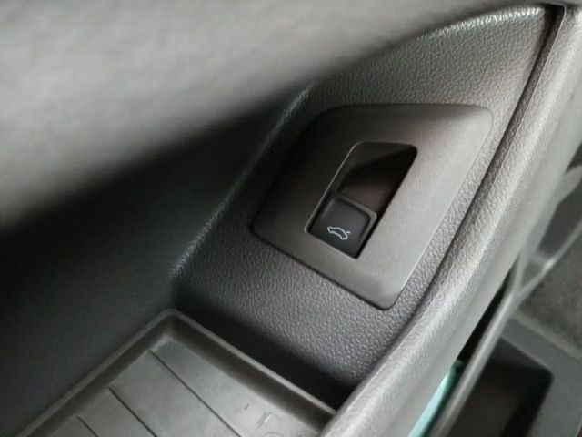 Volkswagen Multivan 2.0 TDI Lang Life T7