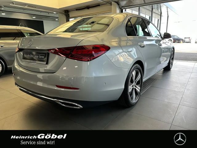 Mercedes-Benz C 200 AVANTGARDE Sedan