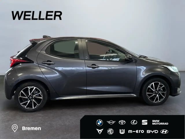 Toyota Yaris Hatchback Hybride Team D