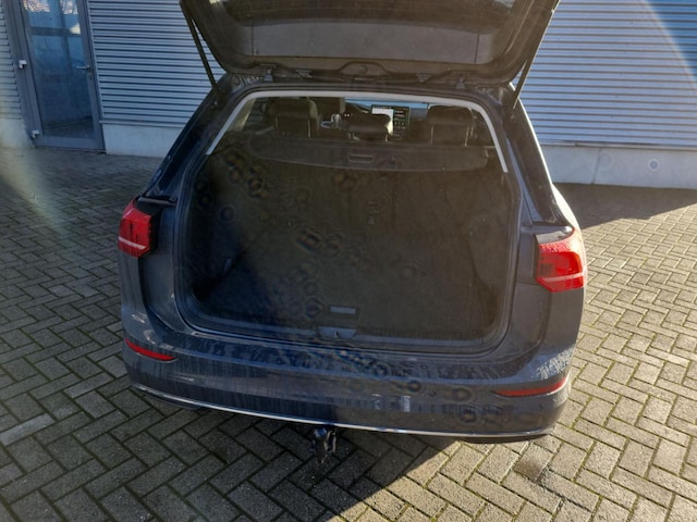 Volkswagen Golf 1.5 eTSI DSG Golf VIII Variant