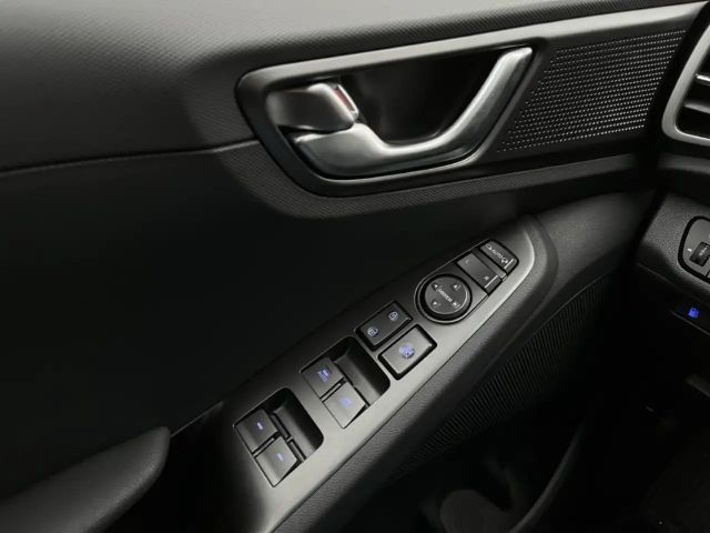 Hyundai Ioniq Hybrid Plug-in Style