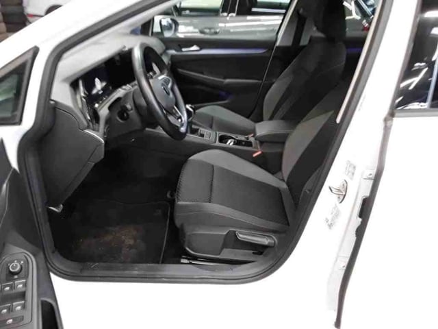 Volkswagen Golf 1.5 TSI Golf VIII IQ.Drive