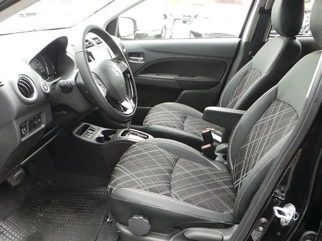 Mitsubishi Space Star CVT MIVEC Star