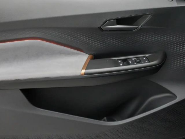 Cupra Born 82 kWh Kam. HUD Beats Mirror Link ACC SHZ