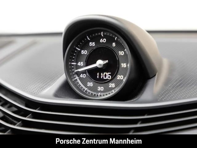 Porsche Taycan 4S Cross Turismo