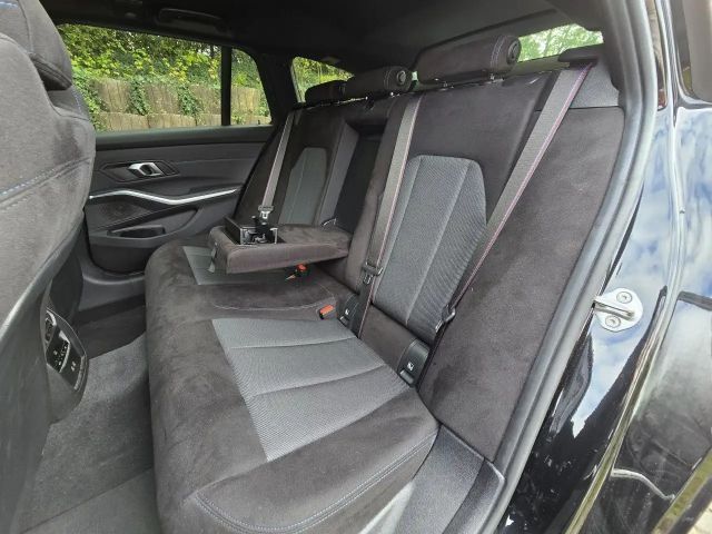 BMW 330 330e M-Sport Touring