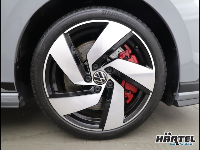 Volkswagen Golf 2.0 TSI DSG GTI