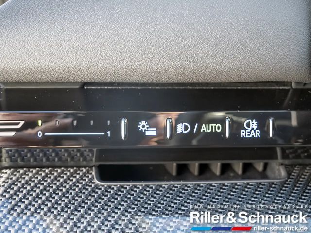 BMW 520 520i M-Sport Sedan