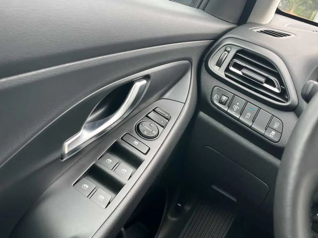 Hyundai i30 Hybrid Trend