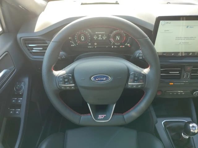 Ford Focus ST Line