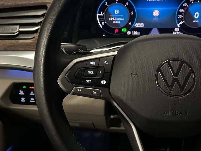 Volkswagen Multivan Style T7