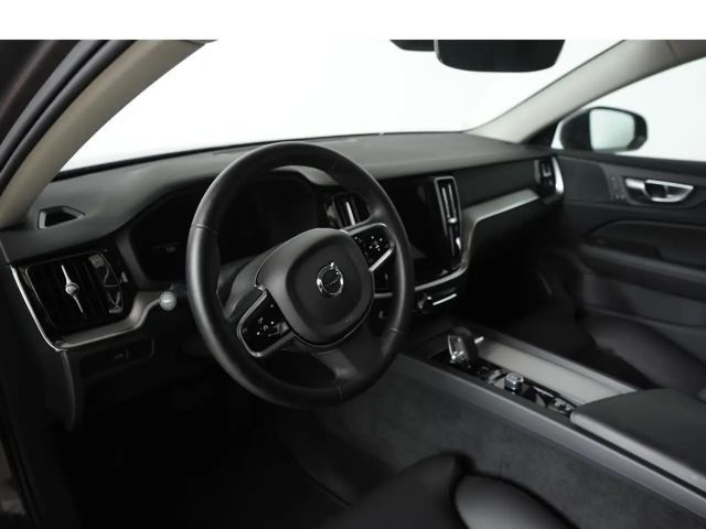 Volvo V60 Cross Country AWD Plus