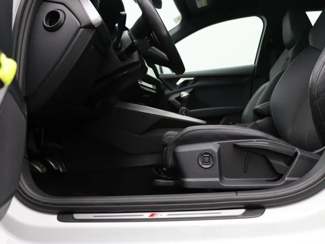 Audi A3 30 TDI S-Line Sedan