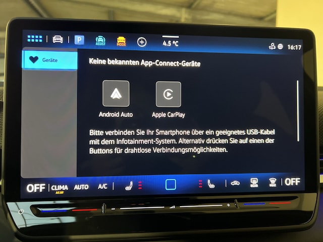 Volkswagen T-Roc 1.5 eTSI DSG IQ.Drive R-Line