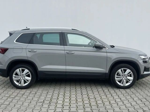 Skoda Karoq LED ACC SHZ RFK beh.FS&LR Vor.AHZV KLIMA ALU
