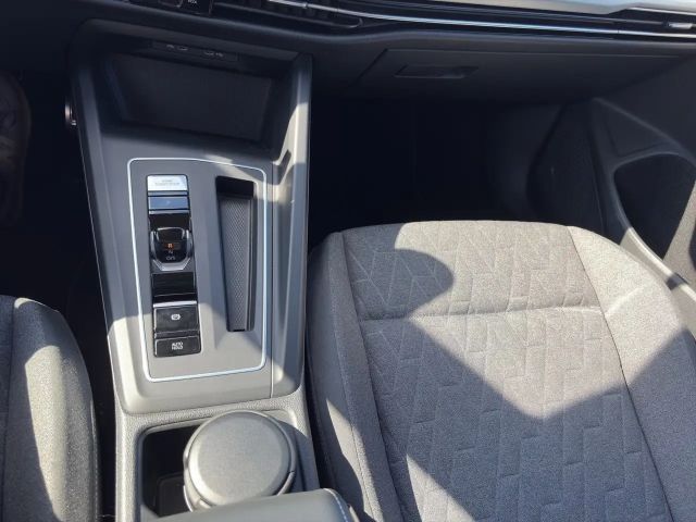 Volkswagen Golf 1.5 eTSI DSG Golf VIII Move