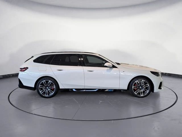 BMW 520 520d M-Sport Touring