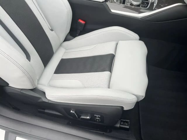 BMW M4 Cabrio Competition xDrive