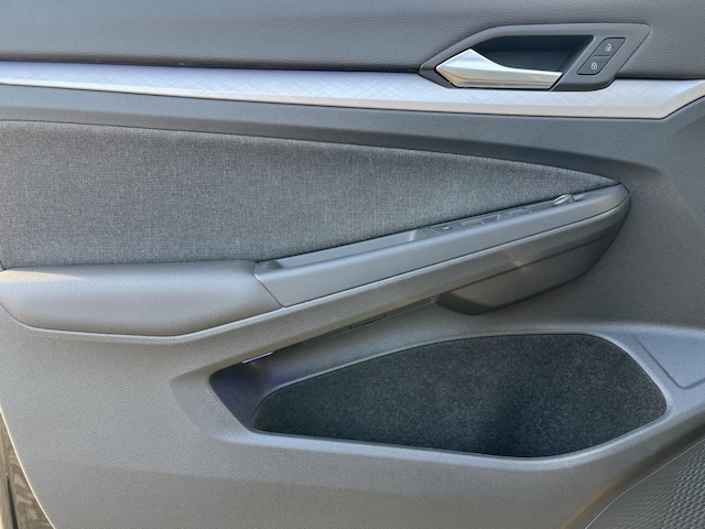 Volkswagen Golf 2.0 TDI DSG Life Variant