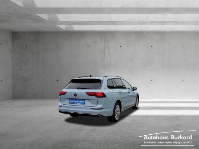 Volkswagen Golf 1.5 eTSI DSG