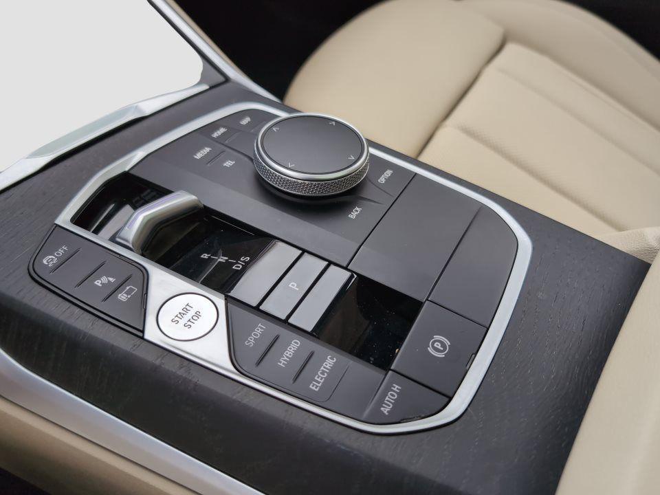 BMW 330 330e Touring xDrive