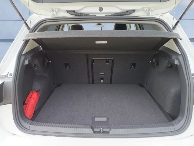 Volkswagen Golf 1.5 eTSI DSG