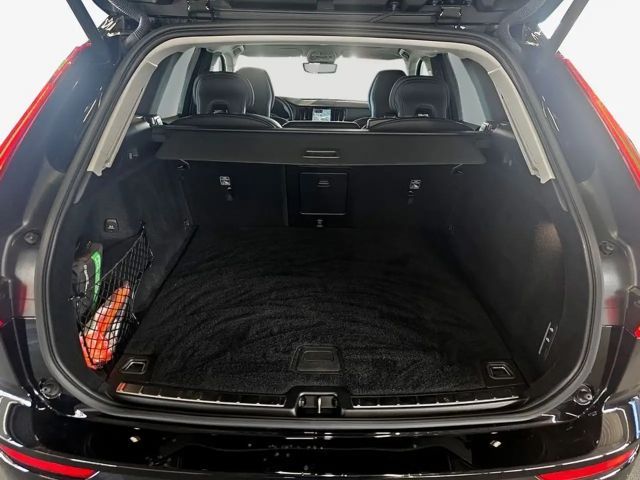 Volvo XC60 Dark Plus