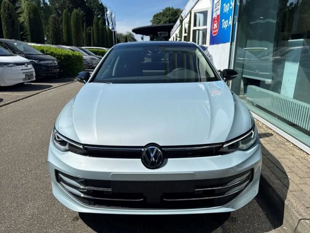 Volkswagen Golf 1.5 eTSI IQ.Drive