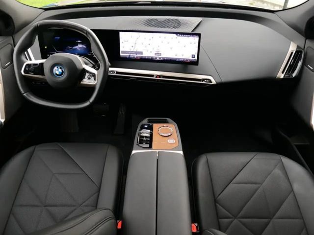 BMW iX xDrive50
