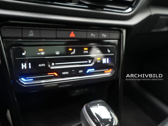 Volkswagen T-Roc R PANO MATRIX LEDER AKRAPOVIC AHK ACC N