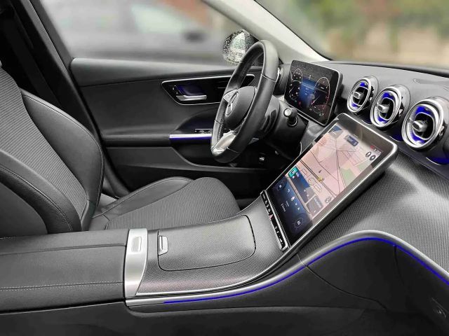 Mercedes-Benz C 220 AVANTGARDE C 220 d Estate