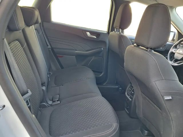 Ford Kuga AWD Hybrid Titanium