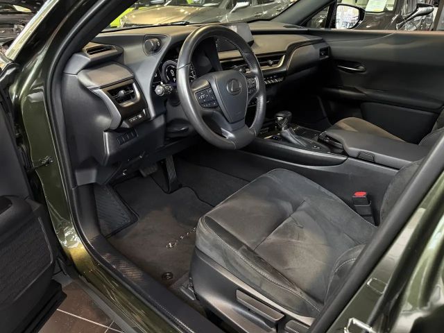 Lexus UX 250h Style Edition