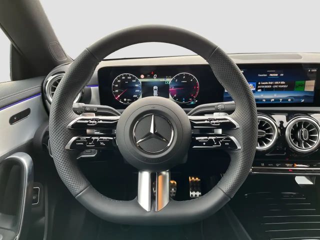 Mercedes-Benz CLA 200 CLA 200 d Shooting Brake